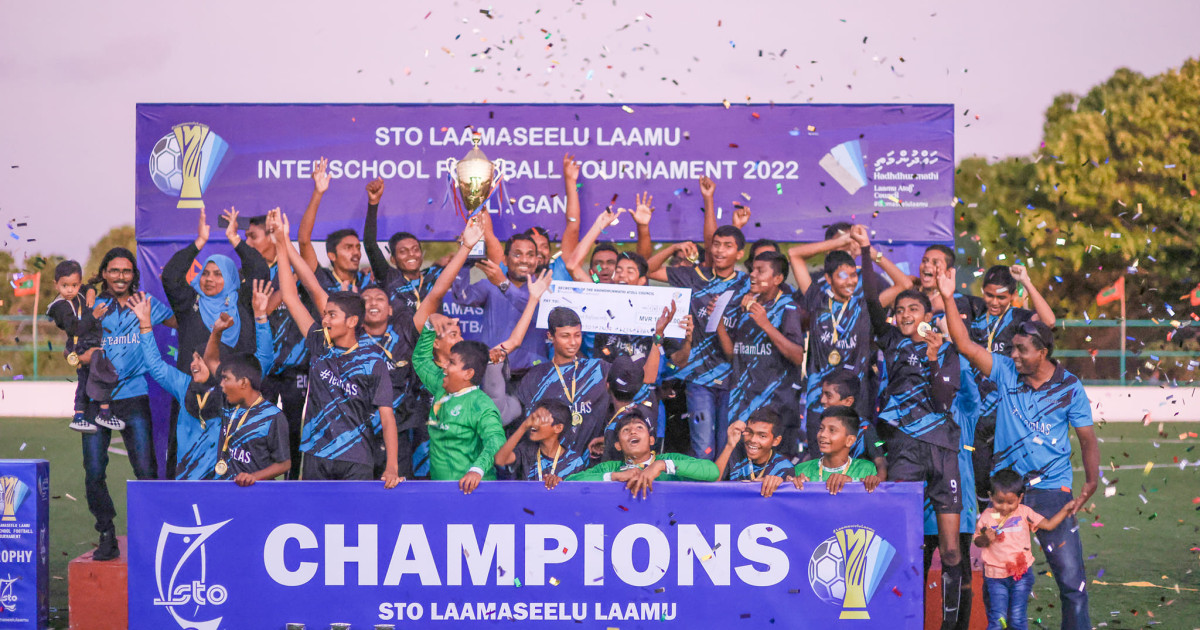 School thakuge Futboalha mubaaraaiy miadhu fashanee: Furathama Dhuvahu foarigadha match thakeh